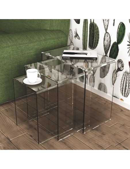 Set 3 tavolini da salotto in plexiglass Triade Set 3 tavolini da salotto in plexiglass Triade