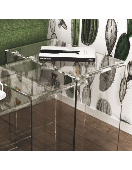 Set 3 tavolini da salotto in plexiglass Triade Set 3 tavolini da salotto in plexiglass Triade