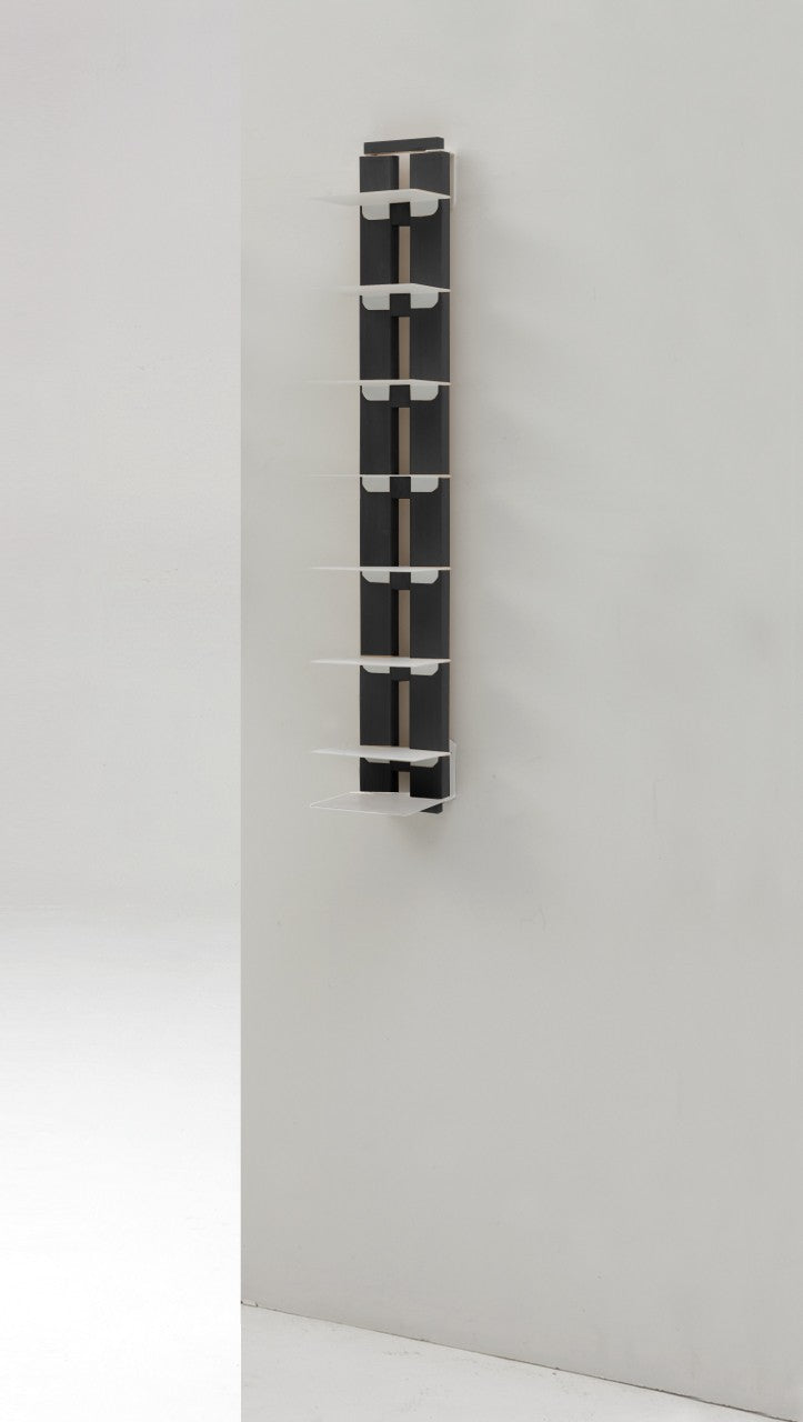 Libreria sospesa a muro in legno Zia Ortensia