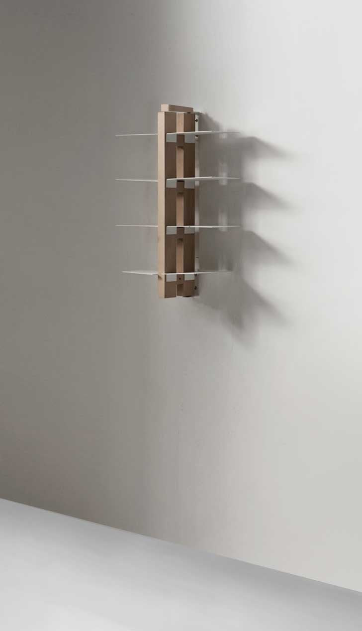 Libreria sospesa a parete in legno Zia Bice