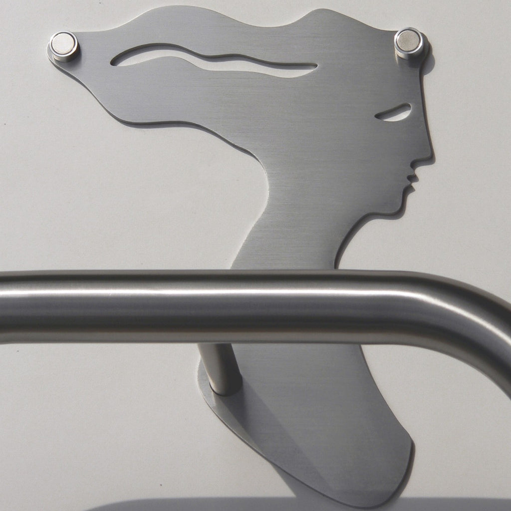 Servomuto design da parete portabiti in acciaio Cleo