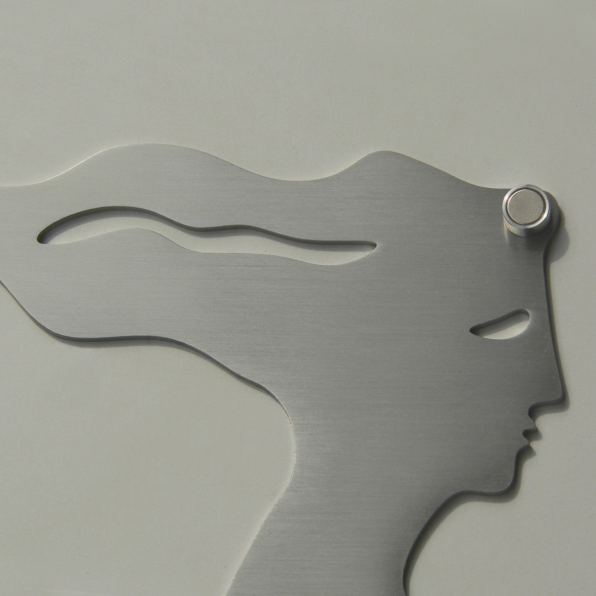 Servomuto design da parete portabiti in acciaio Cleo