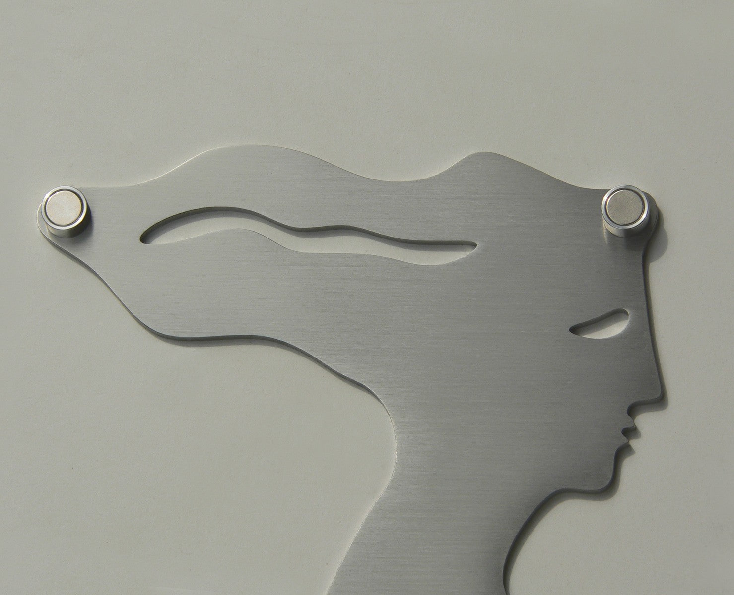 Servomuto design da parete portabiti in acciaio Cleo