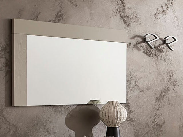 Specchio con cornice in legno Bernard