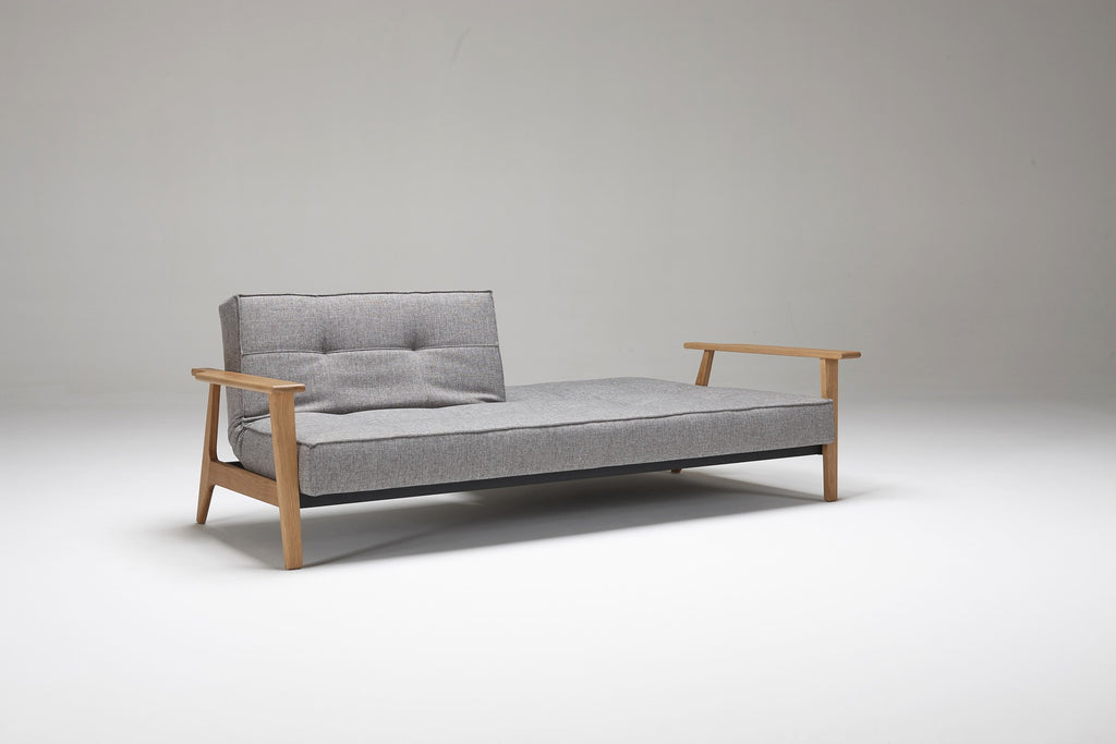 Divano letto con braccioli in legno e materasso a molle SplitBack Frej - 521 Mixed Dance Grey