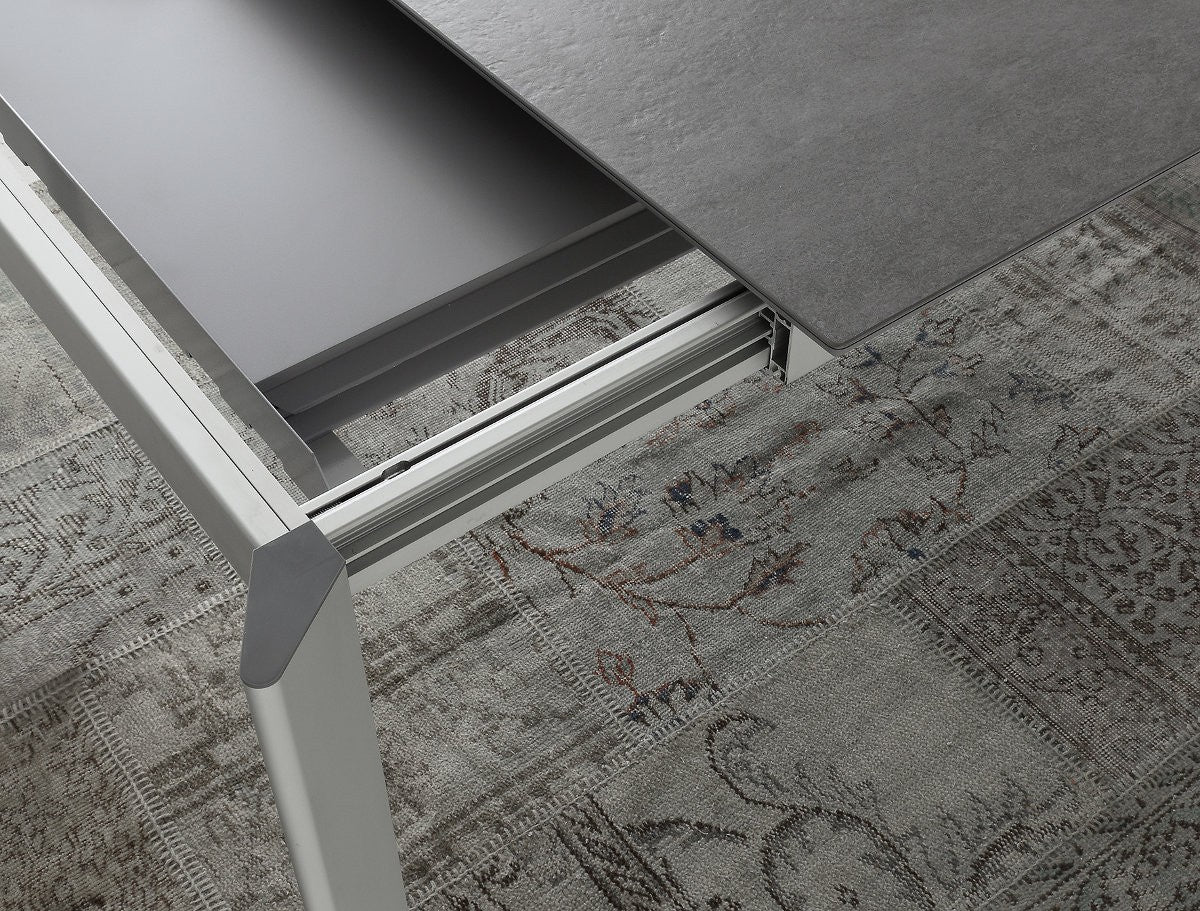 Tavolo allungabile in legno e alluminio Mack