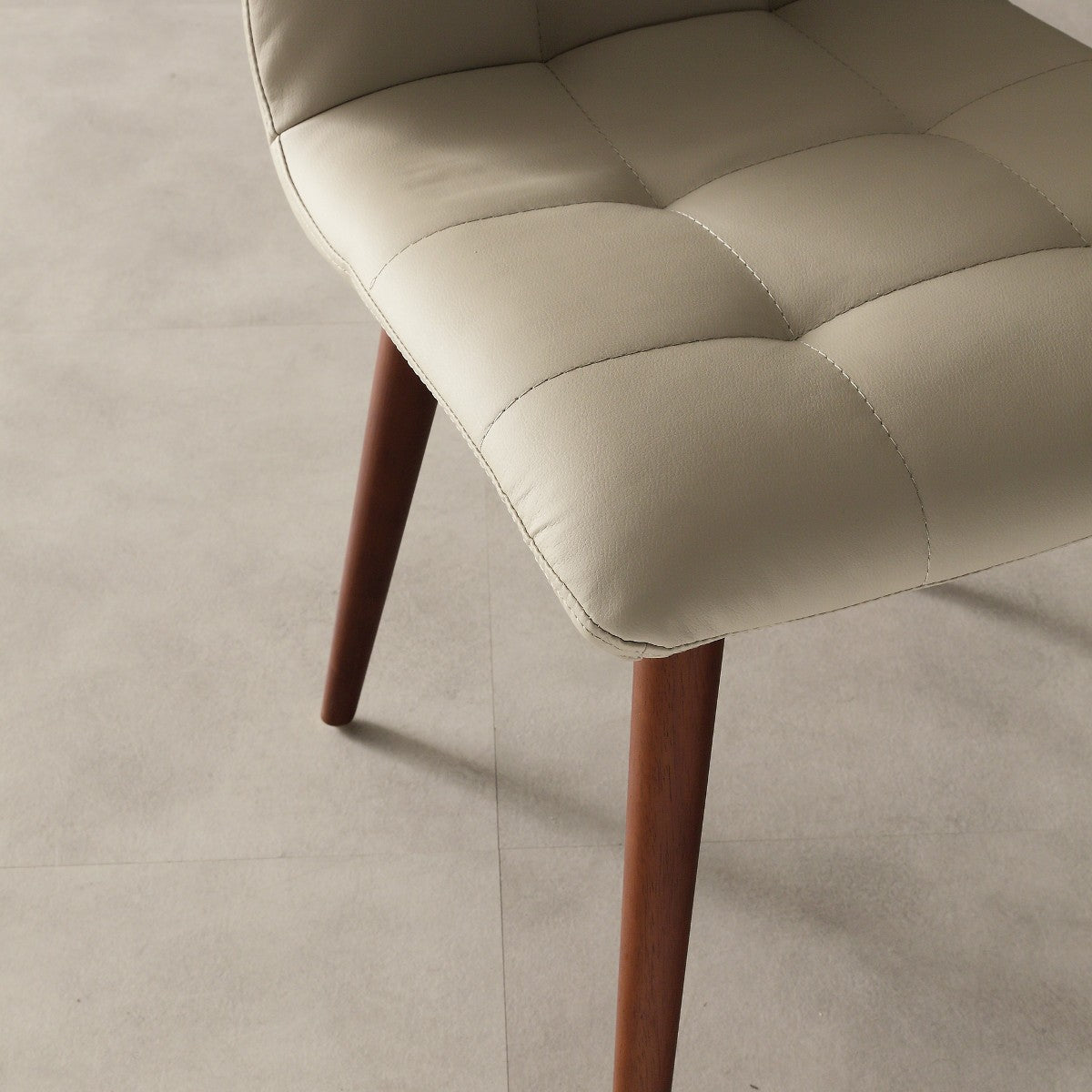 Sedie da cucina in legno ed ecopelle Konnor