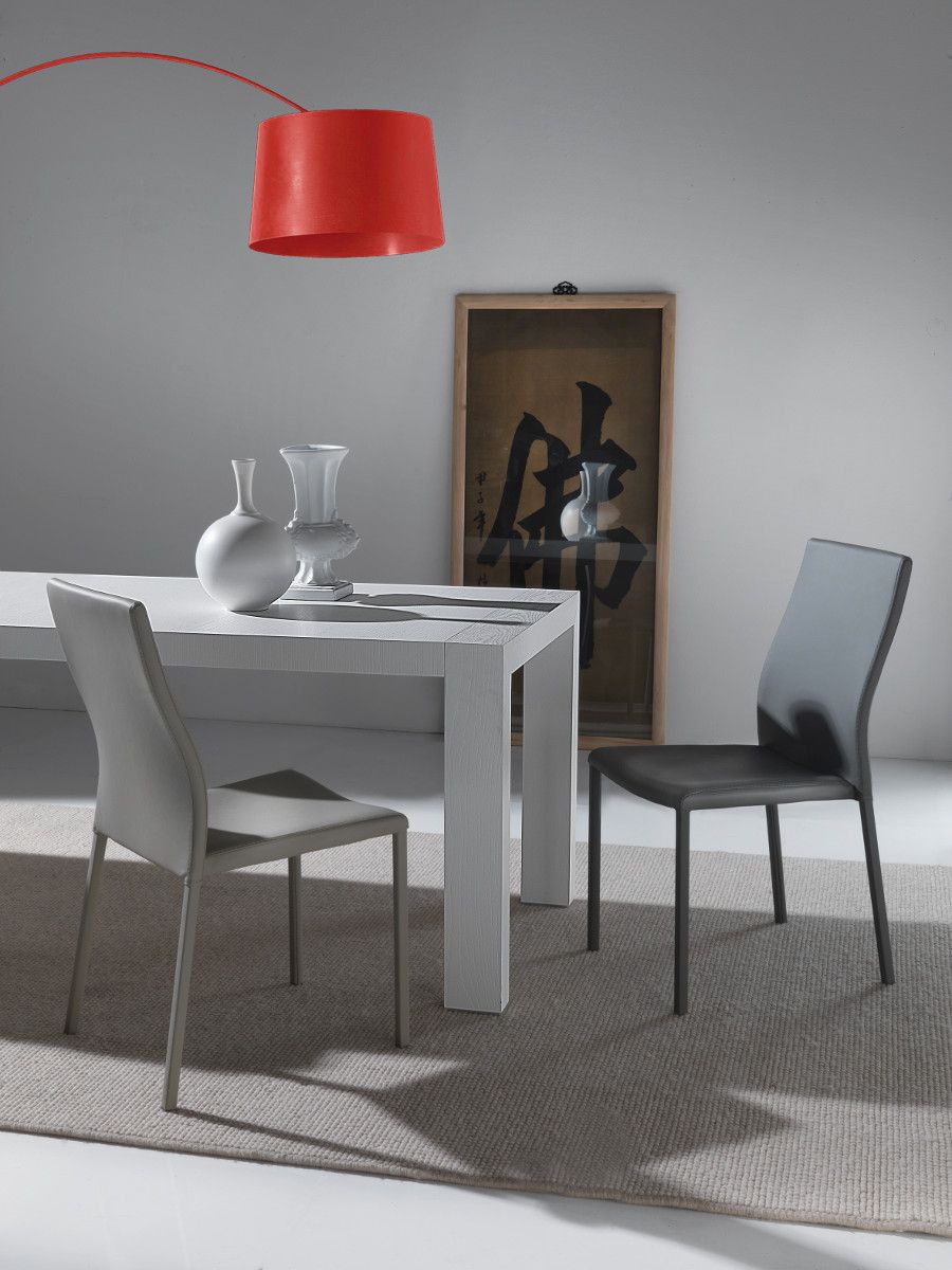 Sedie impilabili in ecopelle per interni Annika