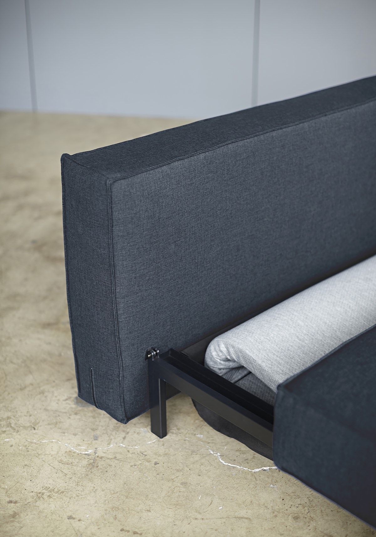 Divano letto uso quotidiano Sly materasso a molle