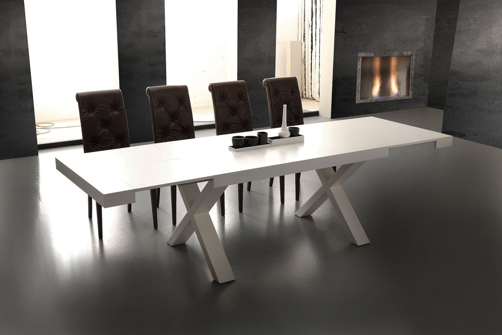 Tavolo allungabile Aras in nobilitato bianco e rovere