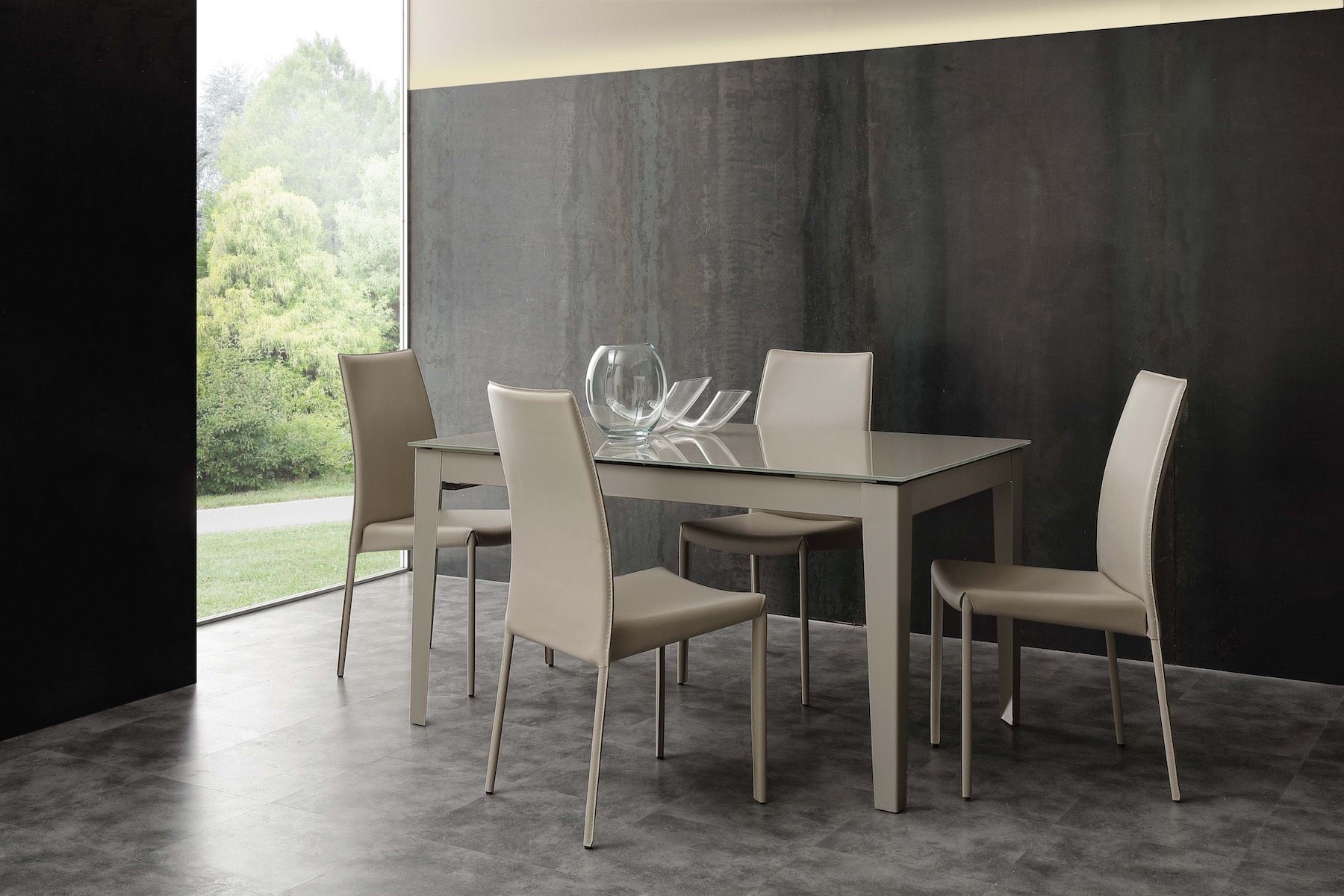 Tavolo allungabile Esko in vetro fino a 380 cm