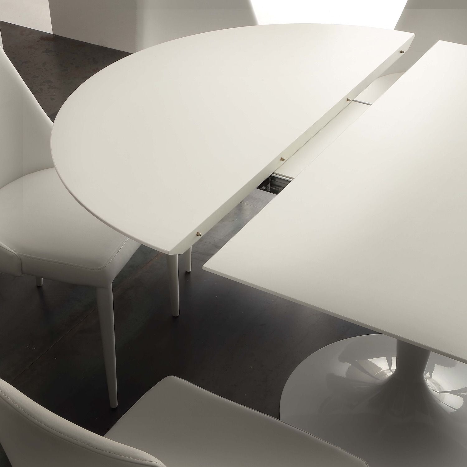 Tavolo da pranzo rotondo allungabile moderno Sulevi