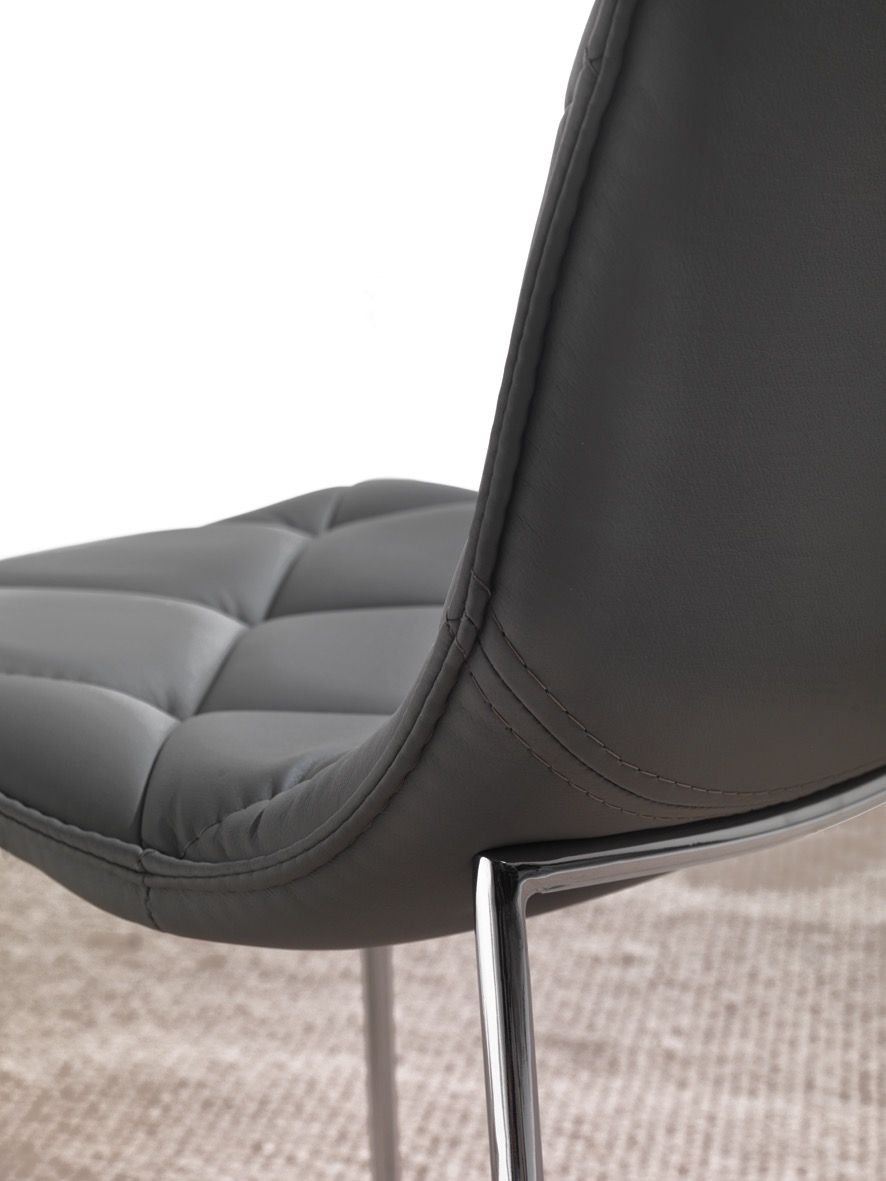 Coppia sedie a slitta design moderno Armas