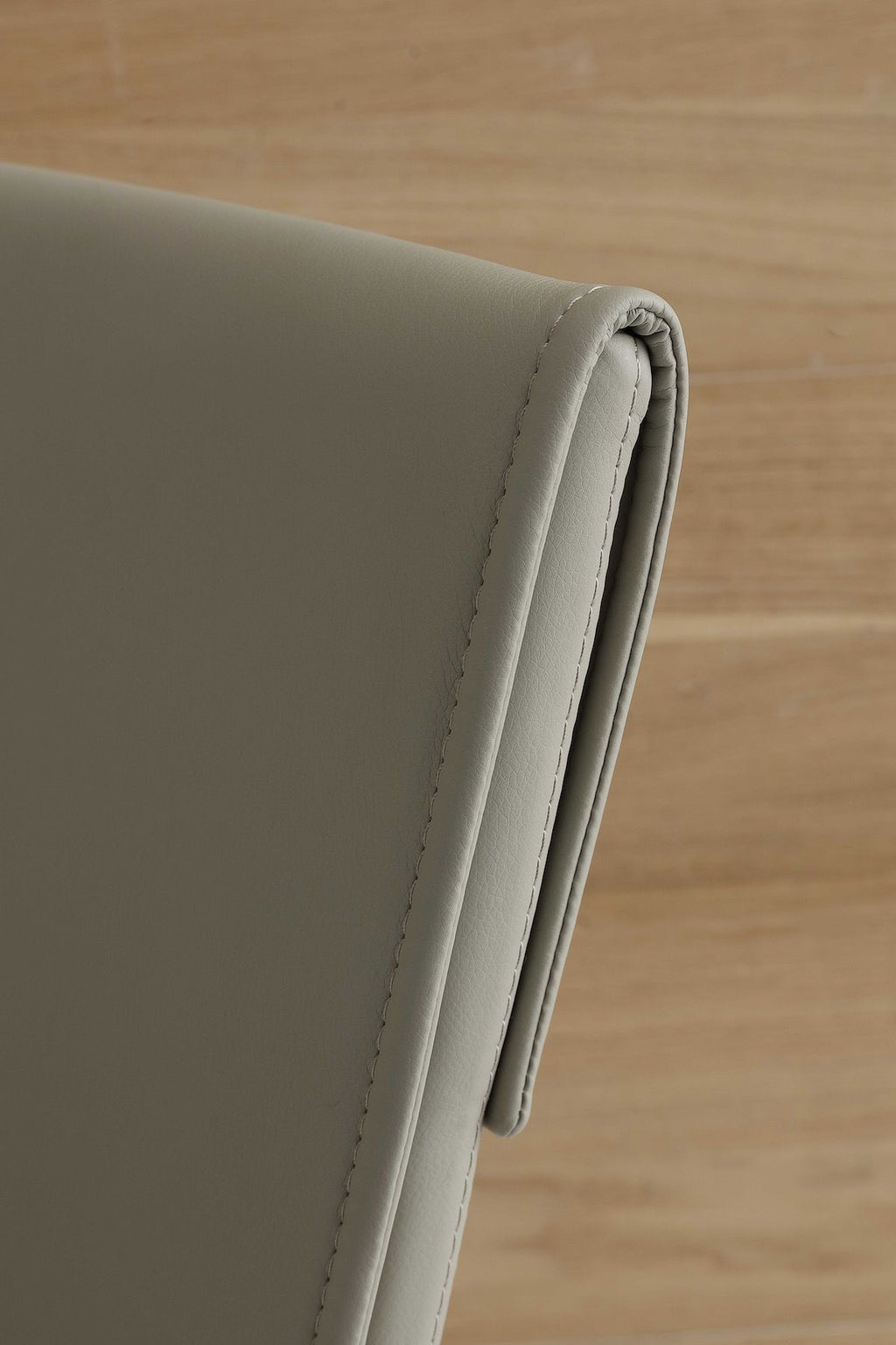 Sedie per cucina Sarianna in metallo ed ecopelle