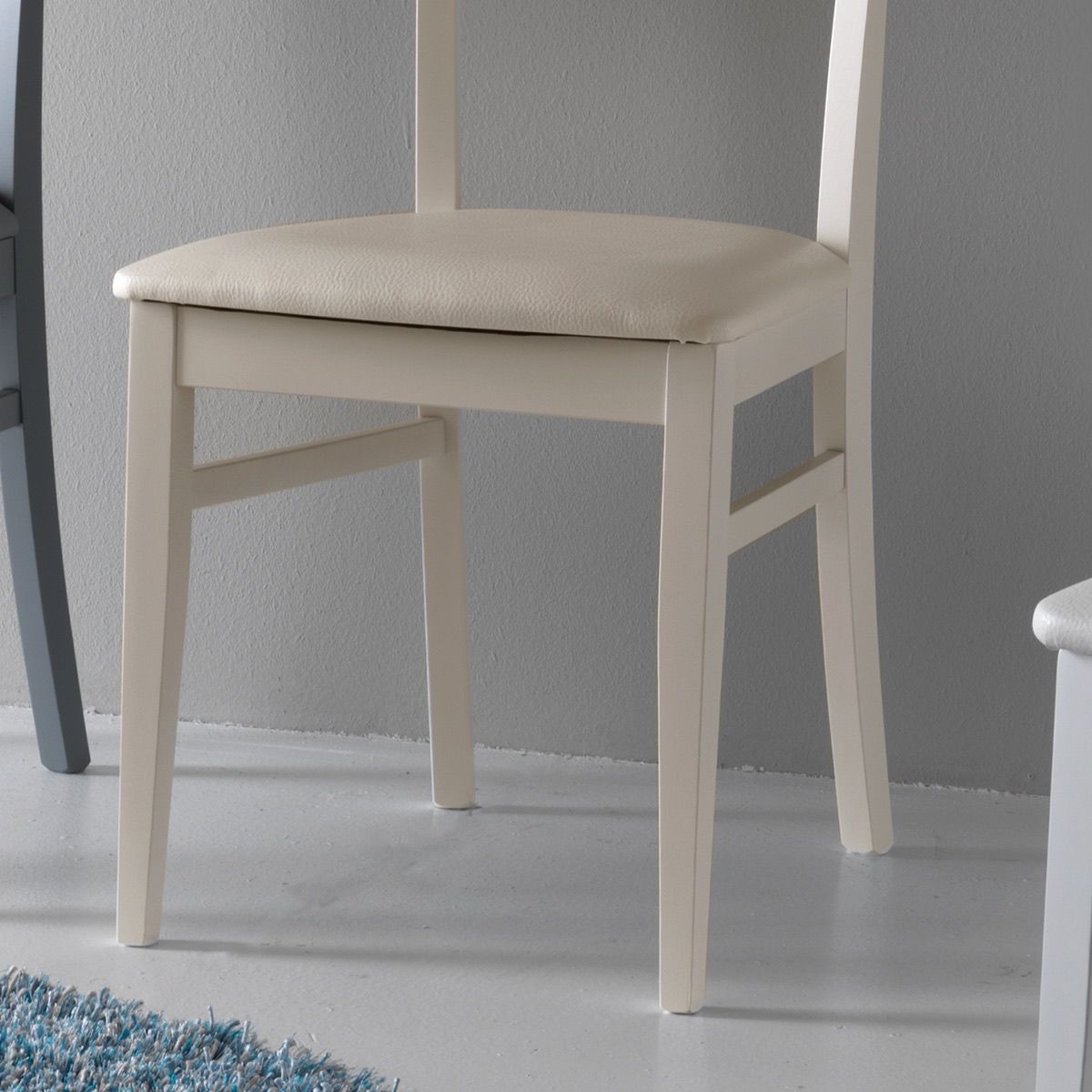 Coppia sedie in legno ed ecopelle design moderno Candis