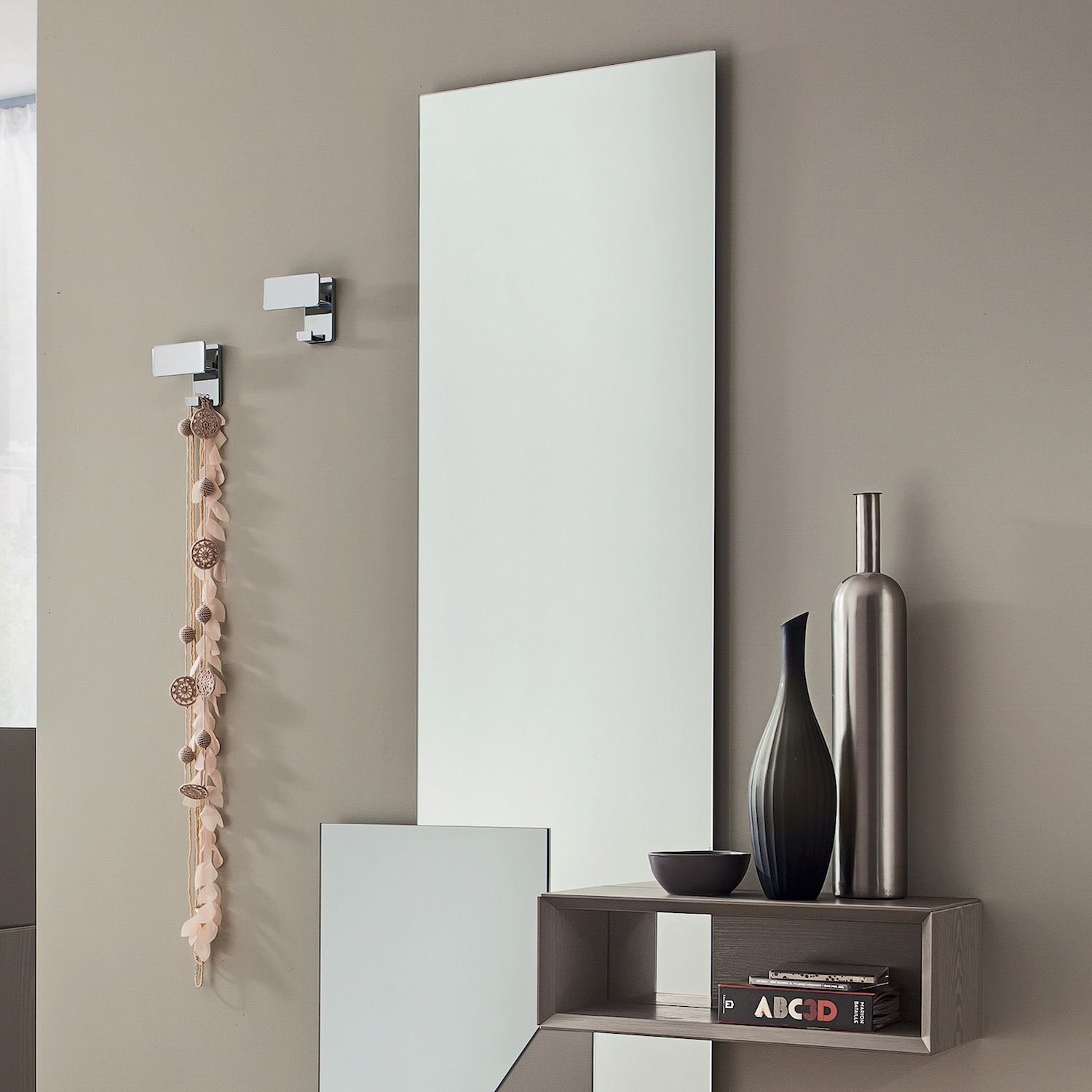 Specchiera da ingresso con appendiabiti design moderno Kim 4