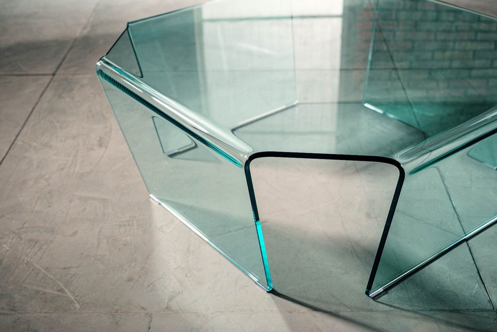 Tavolino quadrato da salotto Telford in vetro curvato