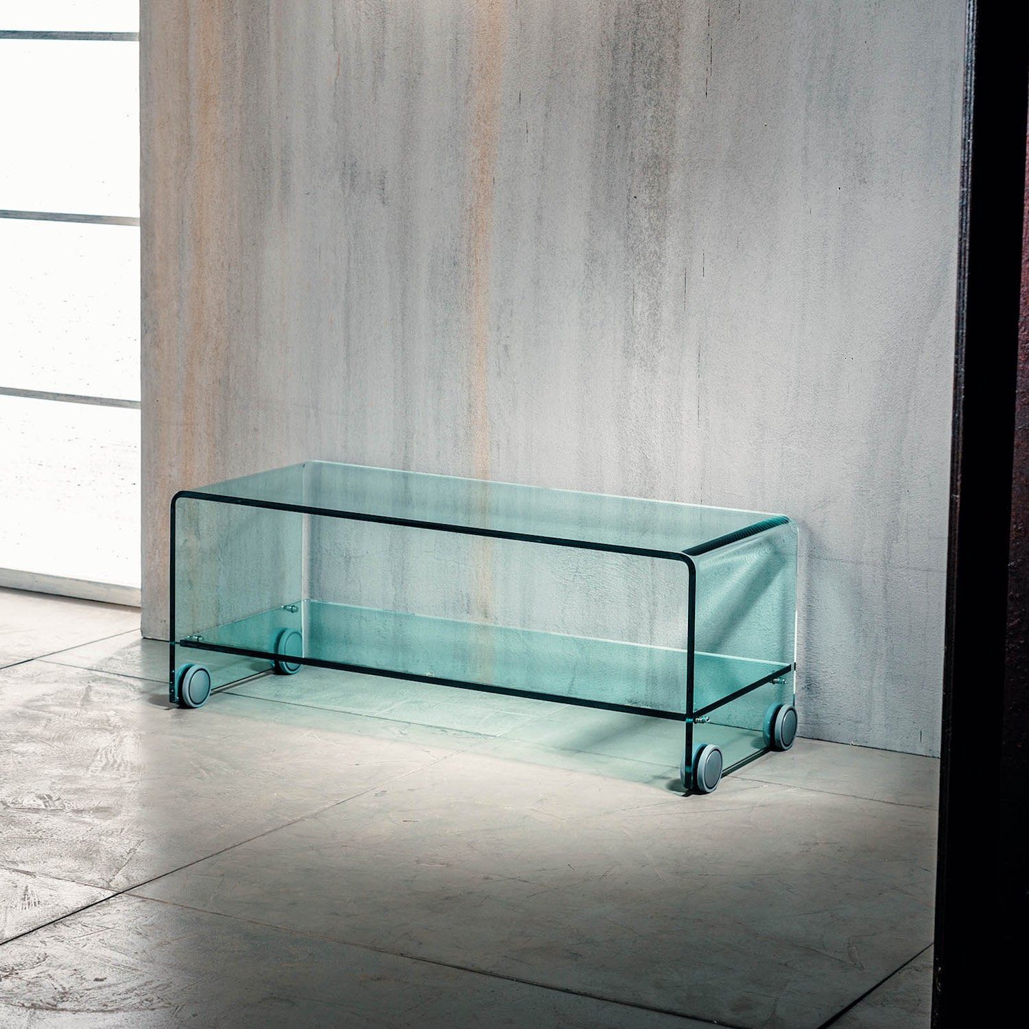 Tavolino porta TV su ruote in vetro Leonid