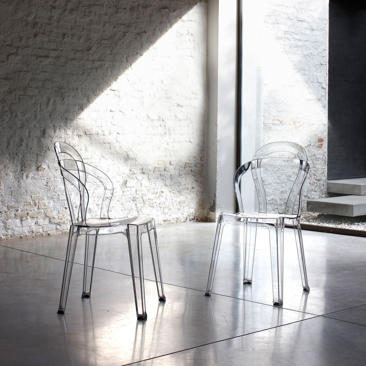 Sedie moderne impilabili trasparenti Arsemid