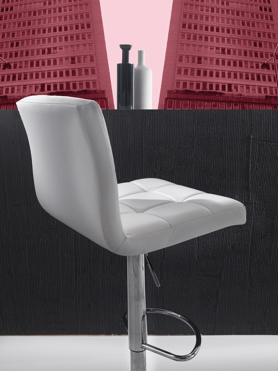 Sgabello design regolabile in altezza Murilo