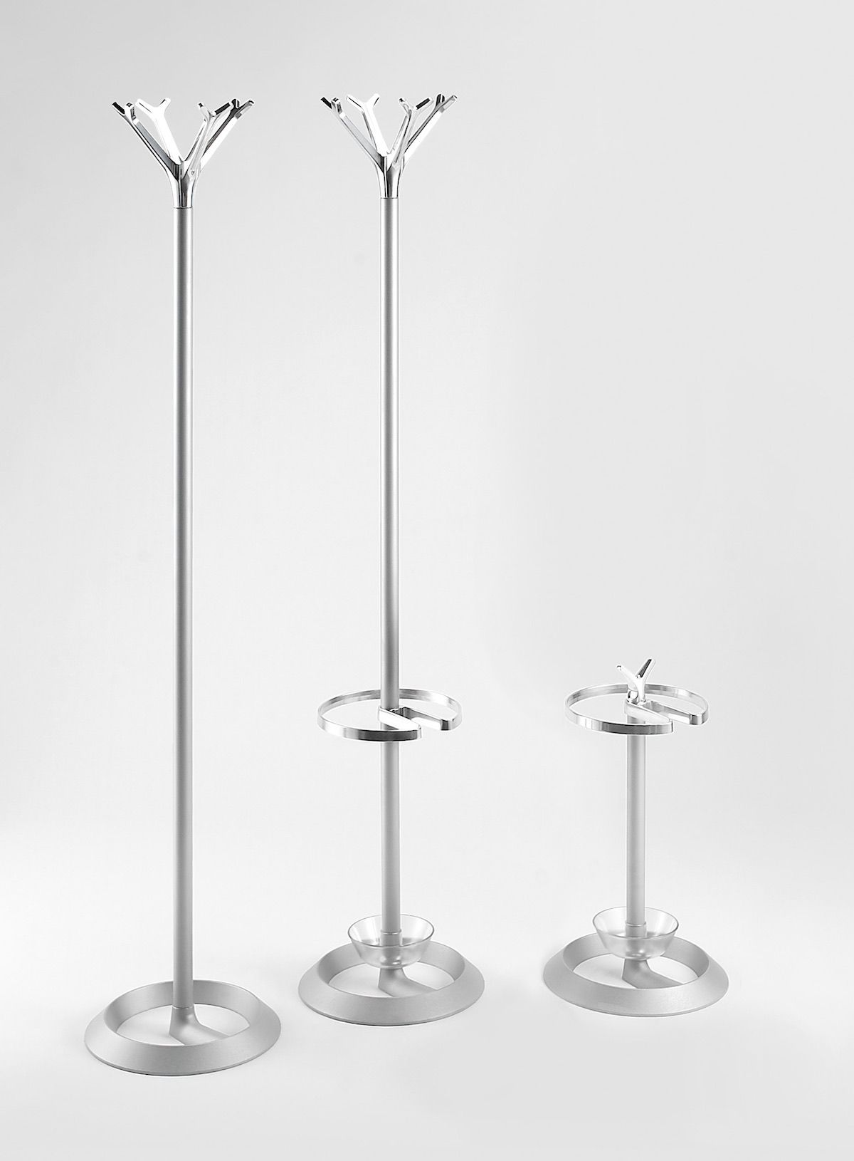 Appendiabiti da terra design per ingresso in acciaio Ellis