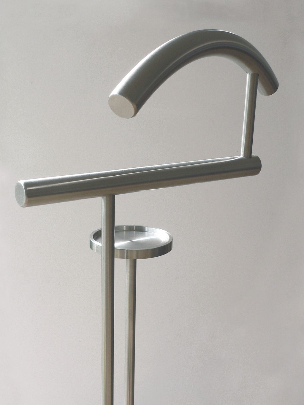 Indossatore da camera design moderno in acciaio Kermit