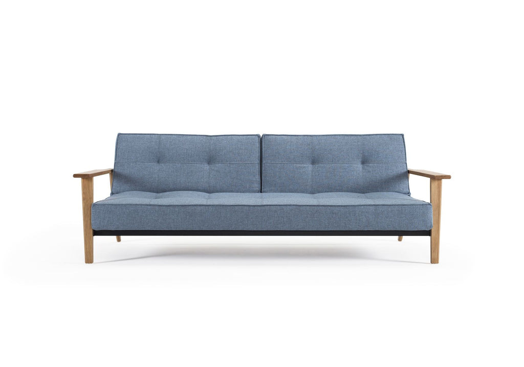 Divano letto con braccioli in legno e materasso a molle SplitBack Frej - 525 Mixed Dance Light Blue