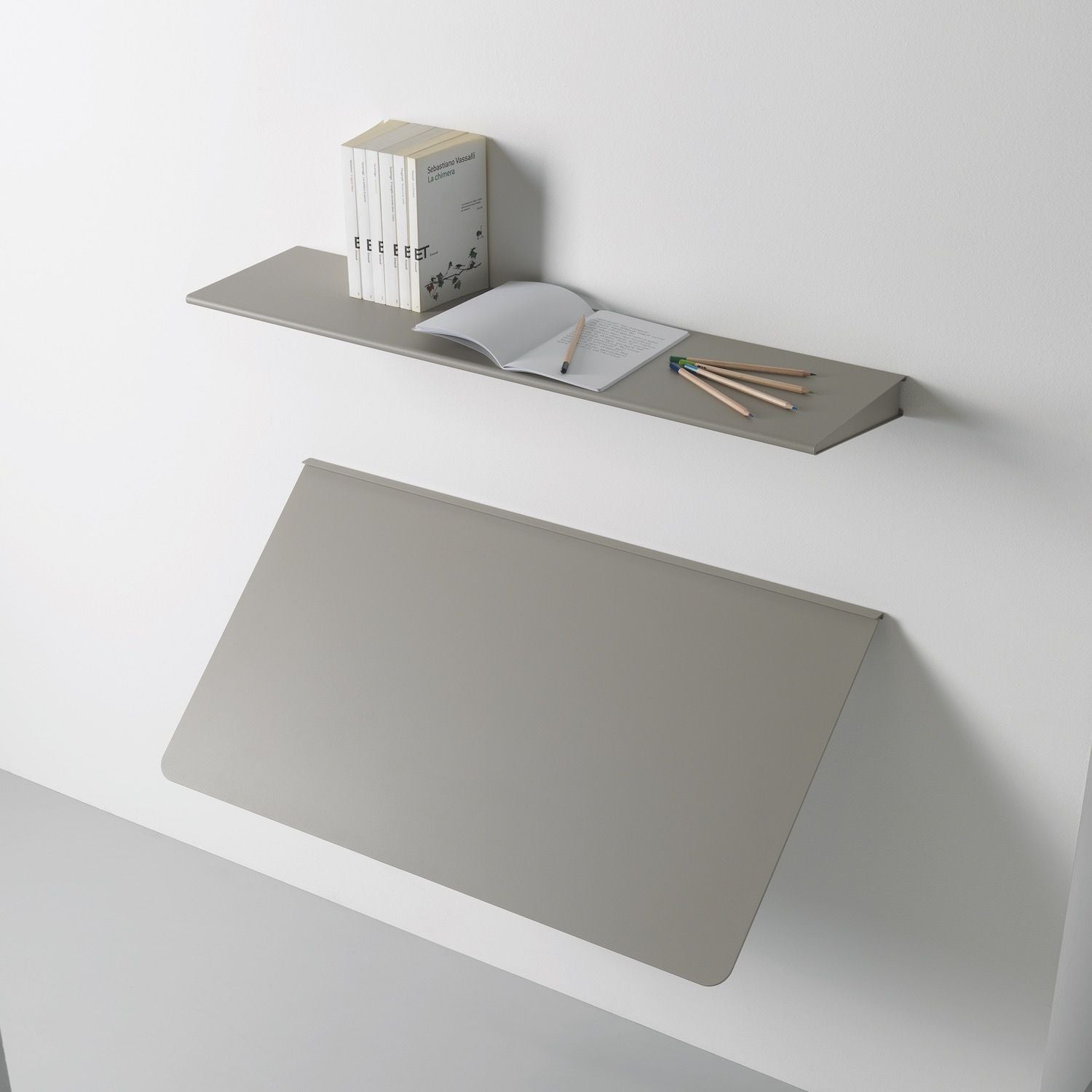 Scrivania a scomparsa richiudibile a muro in alluminio Turing