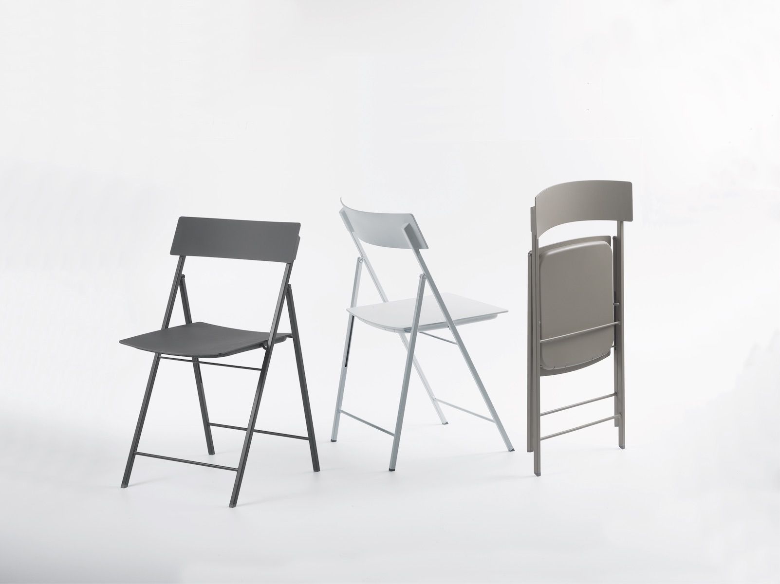 Set 6 sedie pieghevoli design moderno in acciaio e plastica Kurt