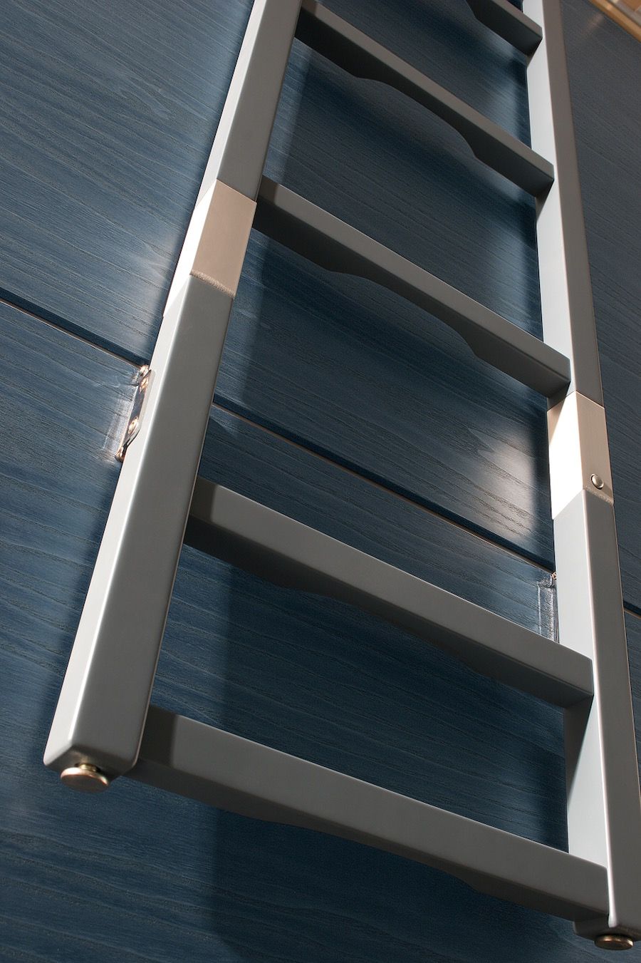 Letto a castello a scomparsa con scaletta per cameretta bimbi Vagone