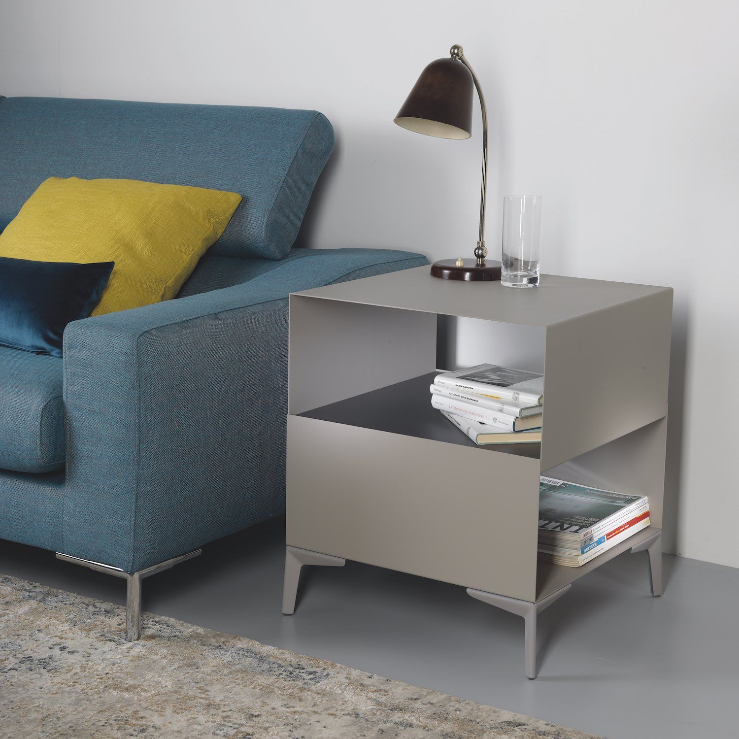 Tavolino comodino design moderno Larry