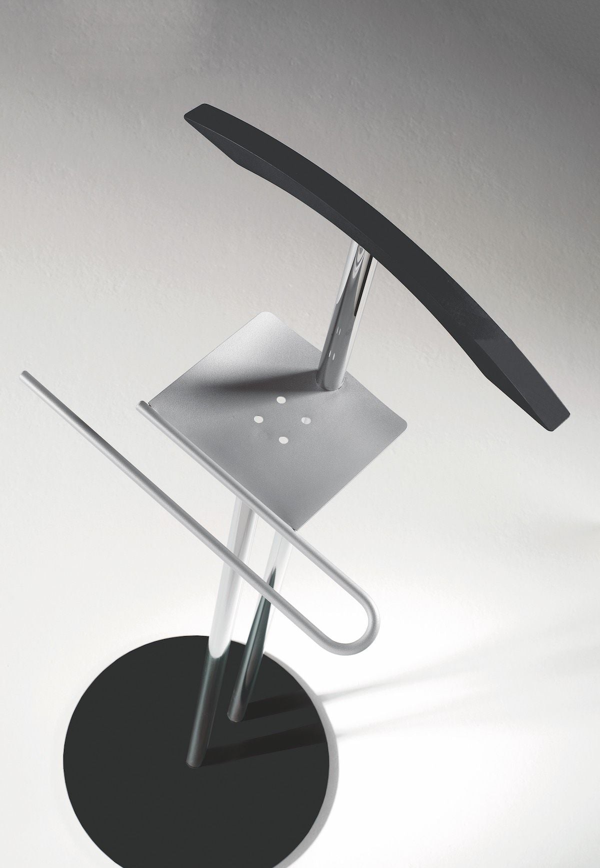 Servomuto / indossatore da camera in acciaio e legno Betany