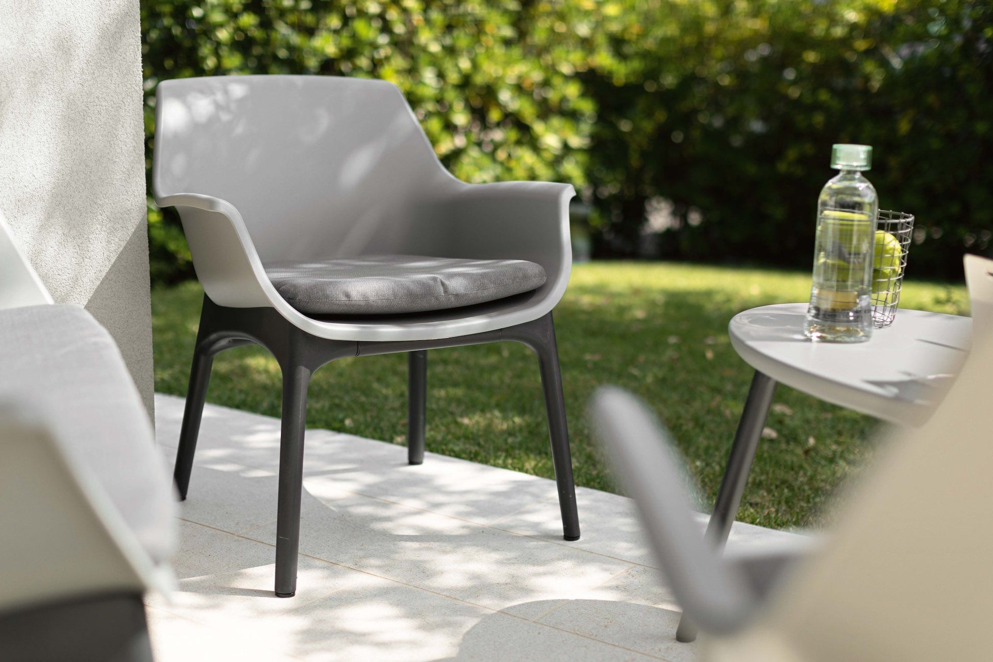 Set da giardino divano poltrone e tavolino Tim