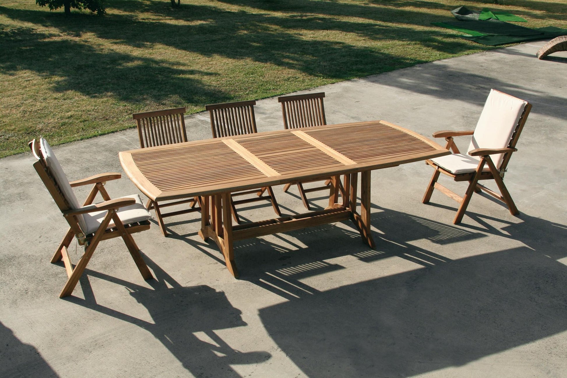 Poltrona da giardino in legno massello TeakOnMe