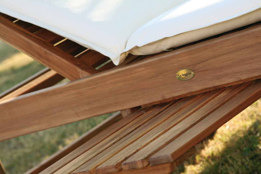 Lettino prendisole da giardino in legno massello TeakOnMe