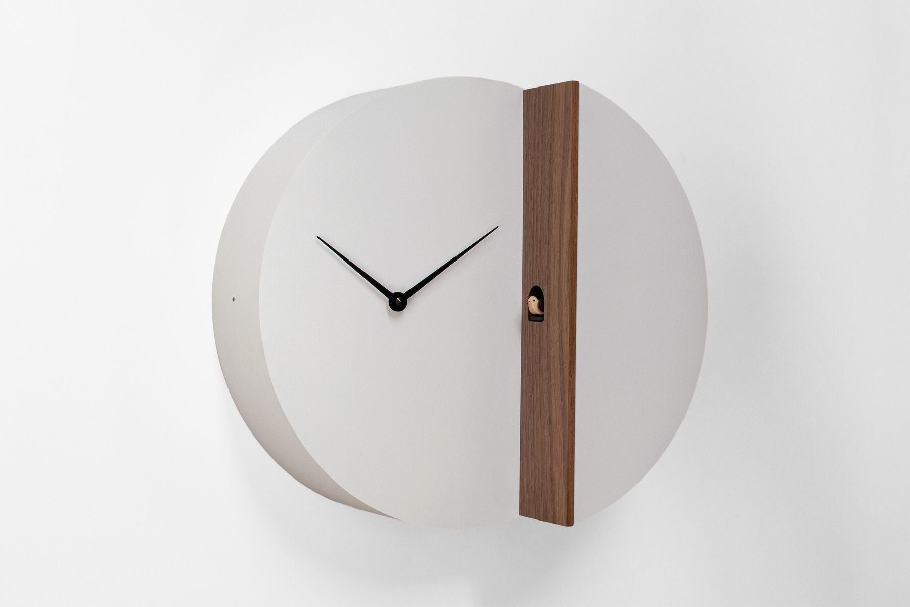 Orologio a cucù da parete moderno Peek-a-koo
