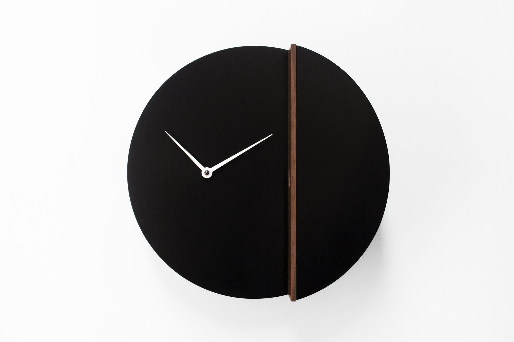 Orologio a cucù da parete moderno Peek-a-koo