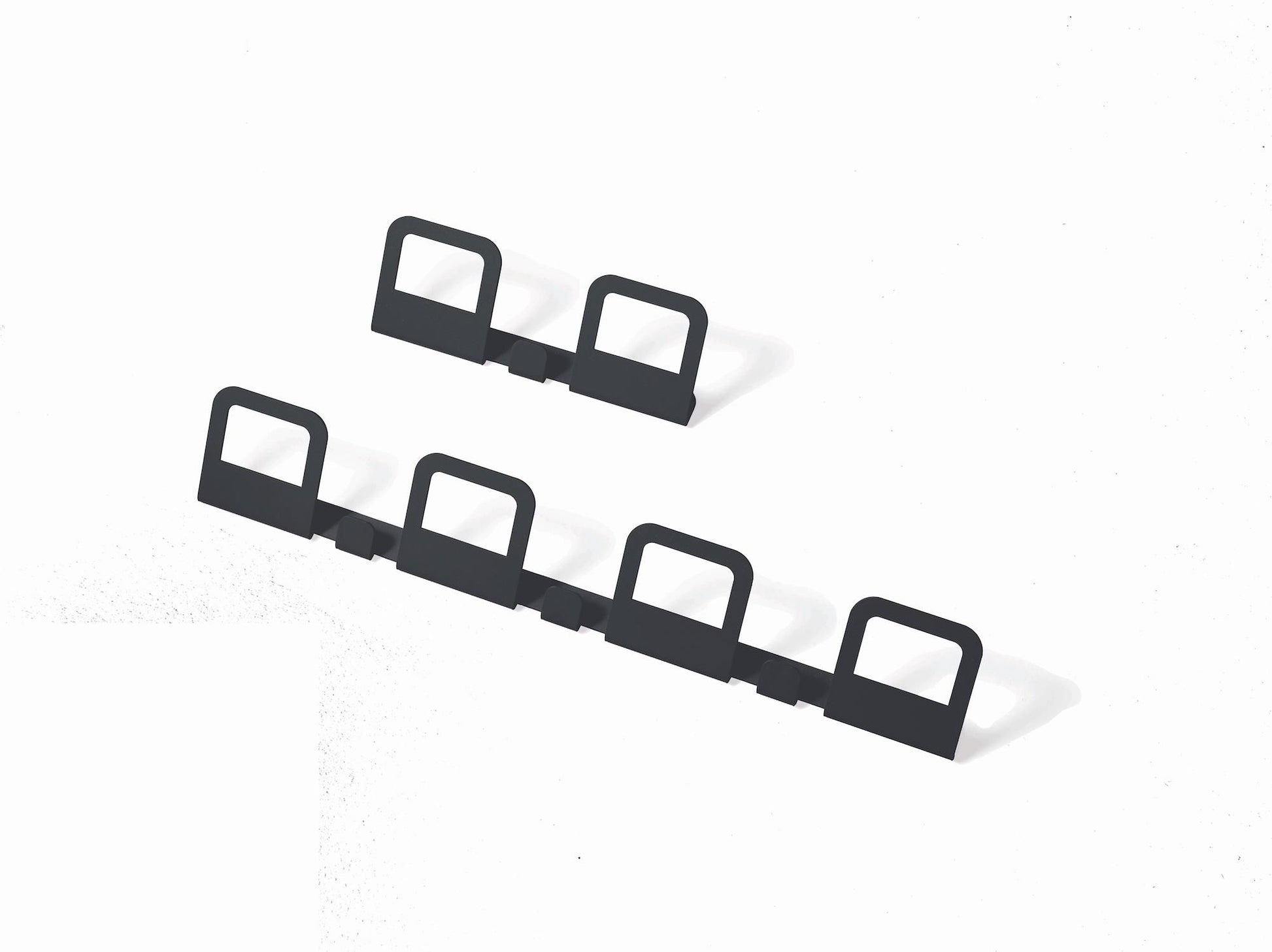 Appendiabiti da parete in acciaio design moderno Darrell