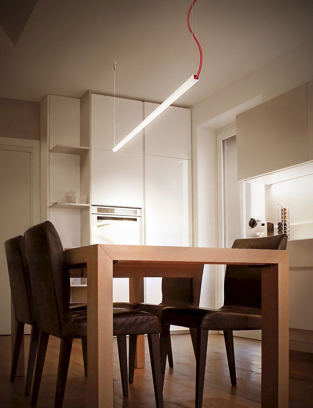 Lampadario sospensione a LED lineare Lieve