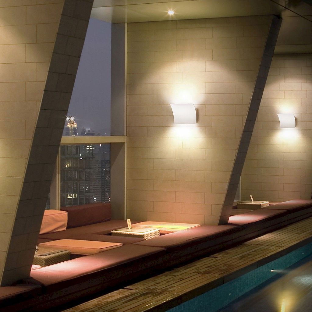 Applique design moderno da parete a LED Orizzonte