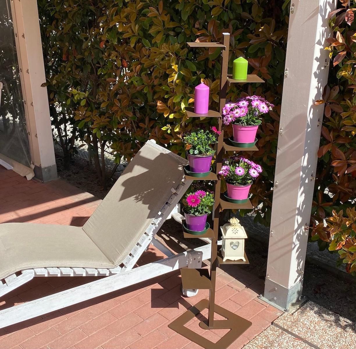 Portavasi da interno autoportante design moderno Mr Green