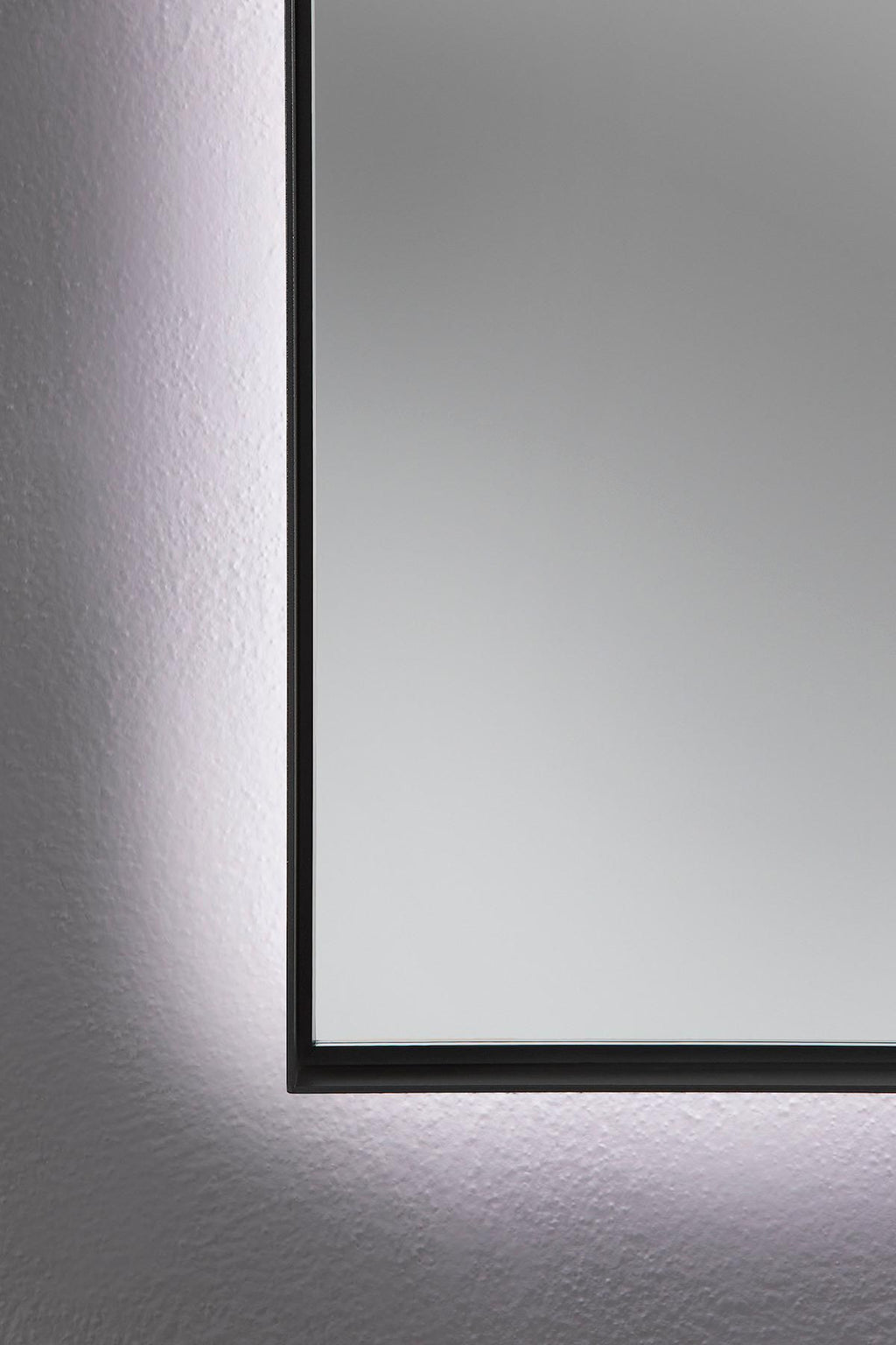 Specchio bagno con retro-illuminazione Old di Loetrà