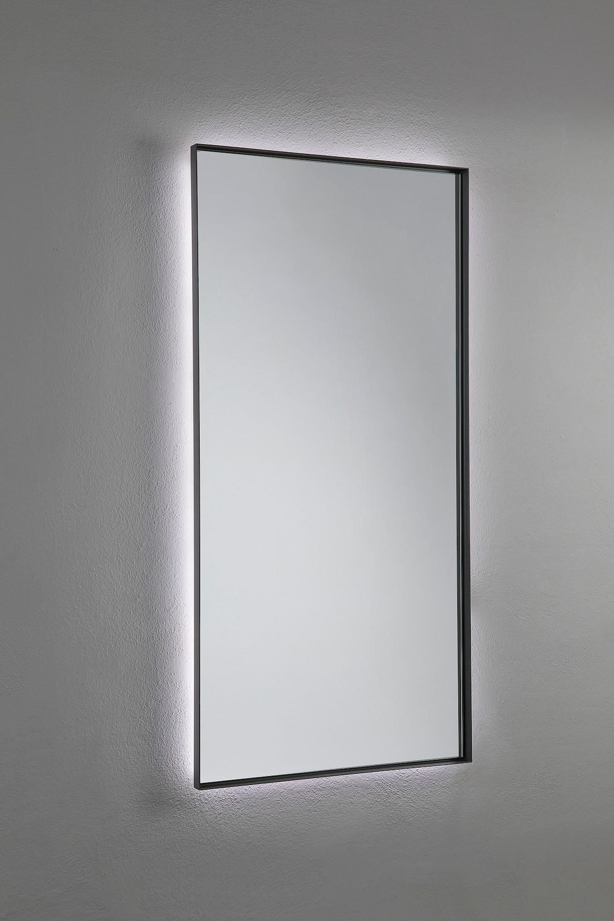 Specchio bagno con retro-illuminazione Old di Loetrà