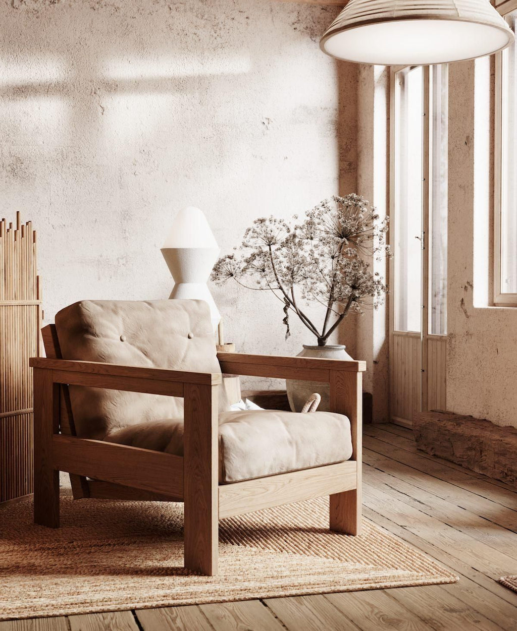 Poltrona da salotto moderna in legno massello Kolari