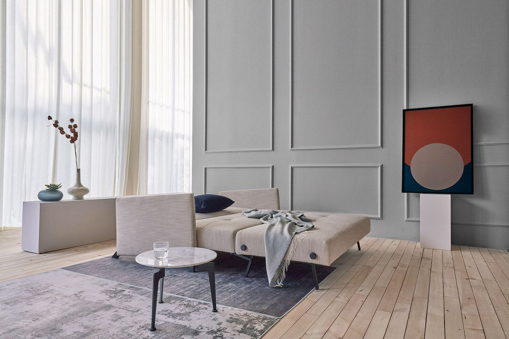 Divano letto Cubed Arm con braccioli convertibile salvaspazio 140 cm - 612 Blida Sand Grey