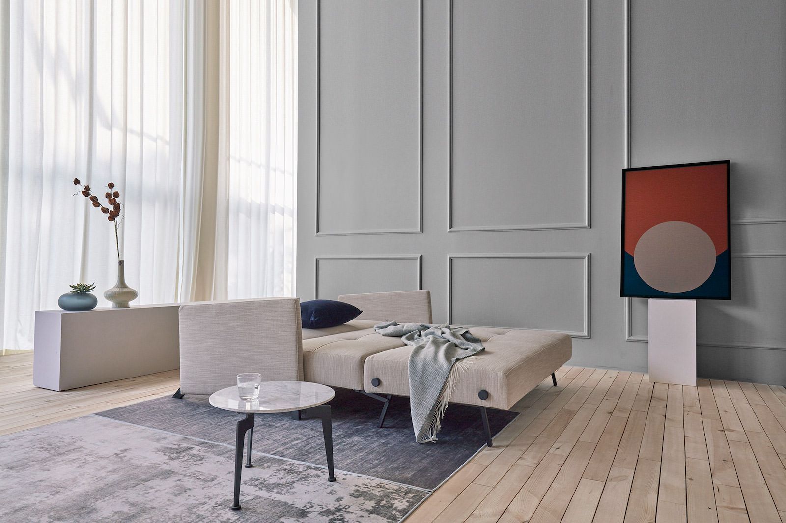 Divano letto Cubed Arm con braccioli convertibile salvaspazio 140 cm - 612 Blida Sand Grey