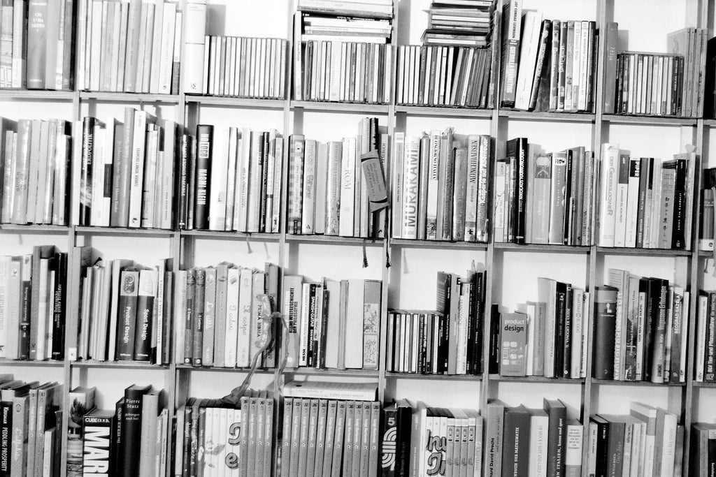 Libreria da parete in legno design moderno Schlagseite