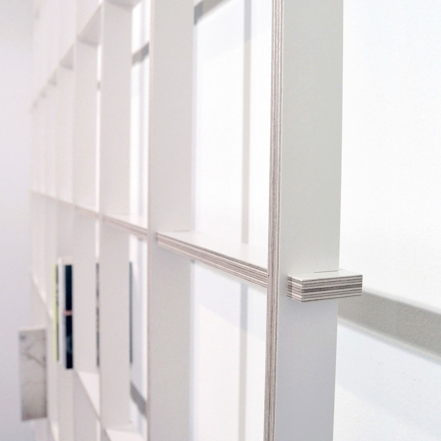 Libreria da parete in legno design moderno Schlagseite