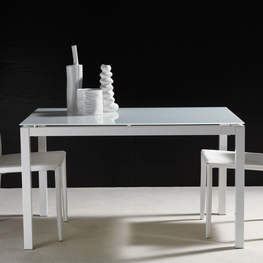 Tavolo allungabile Felix con piano in vetro extra chiaro