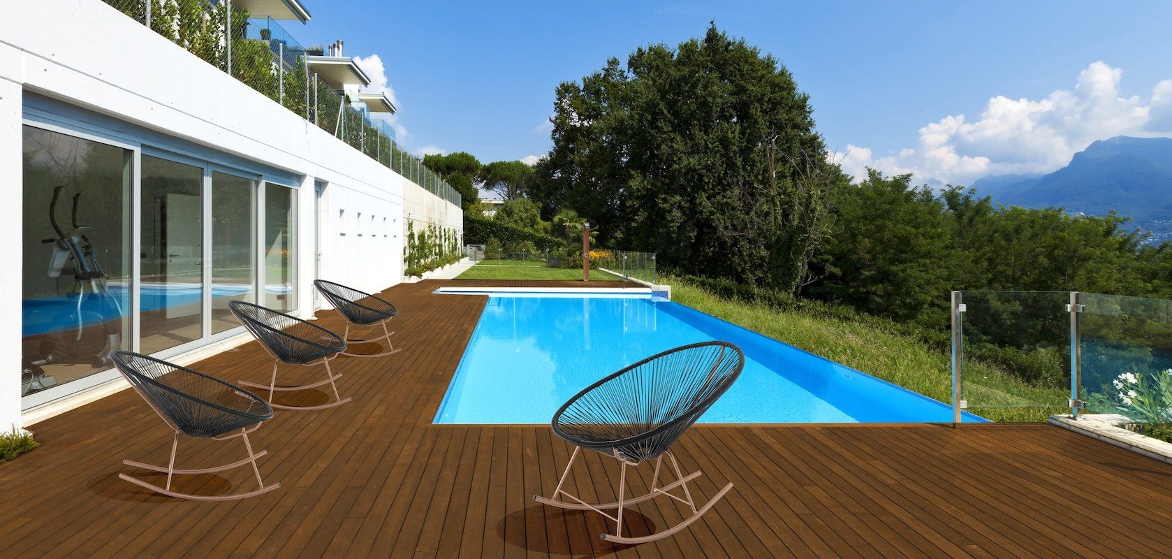 Poltrona a dondolo da esterno o interno Montego Black